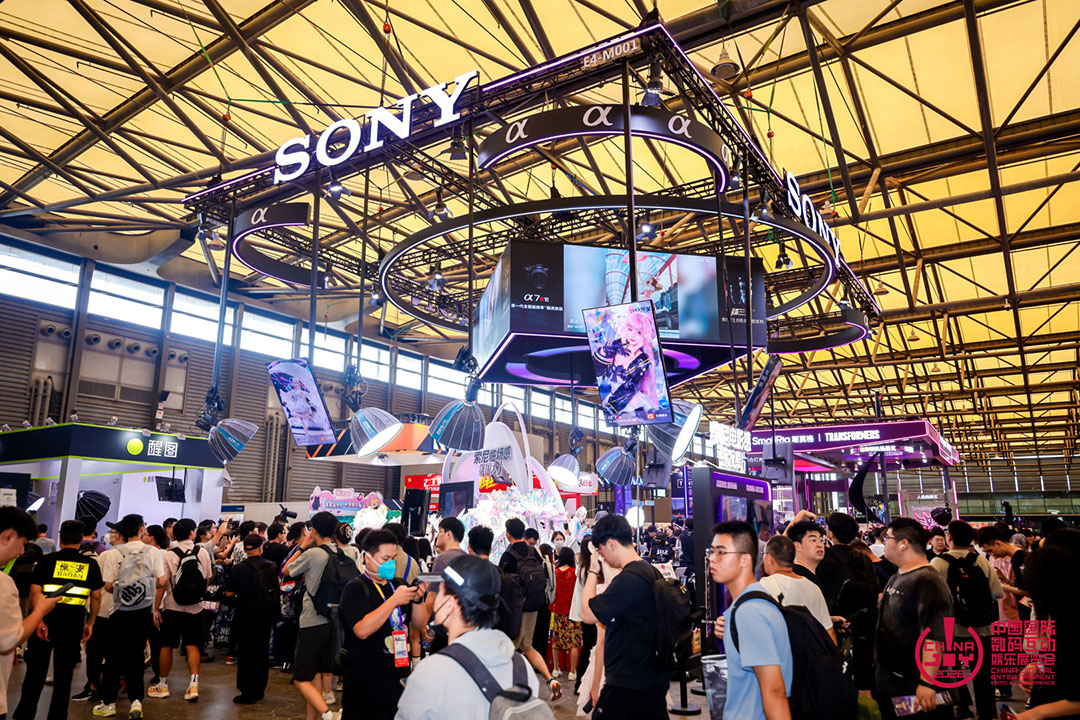 与AI同游!2026年第二十三届ChinaJoy盛大开幕! https://cms3.chinajoy.net/157/upload/resources/image/103343.jpg?token=Bearer eyJhbGciOiJIUzUxMiJ9.eyJpc3MiOiJlY2hpc2FuIiwic3ViIjoie1wiY2xpZW50XCI6XCJXRUJcIixcInR5cGVcIjpcIlVTRVJcIixcIm5hbWVcIjpcInVzZXIyX2FwaVwiLFwic2lnbmF0dXJlXCI6bnVsbCxcImV4cGlyZXNfaW5cIjoxODAwMDAwMH0iLCJpYXQiOjE3ODU1NzI3NDYsImV4cCI6MTc4NTU5MDc0Nn0.HPnAxiidYD1k7VkgJAD_0D0Wu1tmwQ6G_gTyksby3y2UZCbUy9DUdn6tHTLCCrc3fJB-Ny2umh8wrpsCHGvtJw
